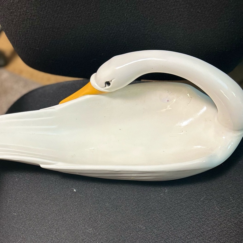 Vintage ceramic Swan dish